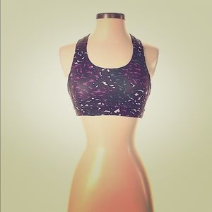 Lululemon sports bra size 4